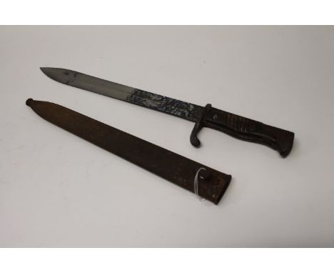 First World War German M1898 / 05 second pattern bayonet dated 1917, in scabbard