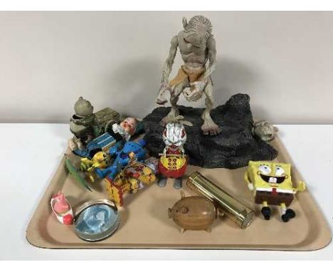 A tray of vintage and later toys  - tin plate Panda street vendor, tin plate bunny and robot, kaleidoscope, etc  