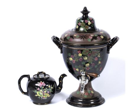 Jackfield porcelain teapot with enamel decoration, 11cm and a similar tea urn, 37cm (2)