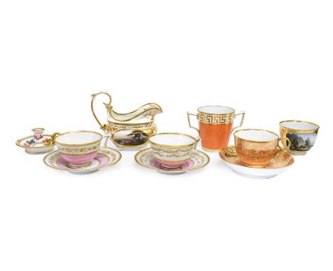 A Flight Worcester Porcelain Cup, circa 1800, salmon ground, with vermicelli, scroll and band gilding and painted with a pane