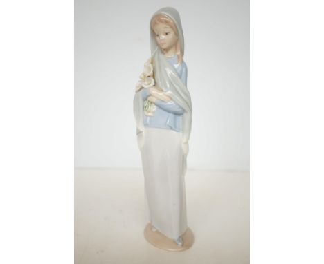 Lladro figure of a lady with box 
