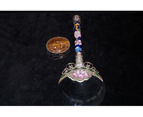 Enamel magnifying glass 