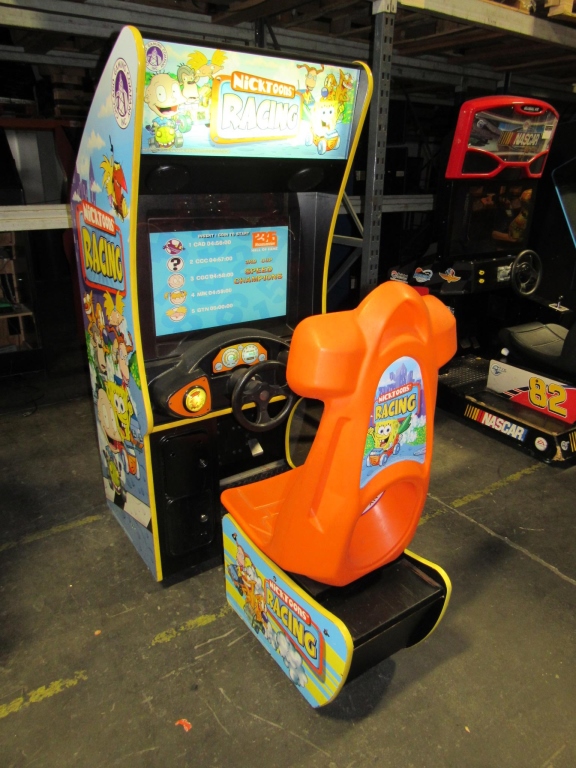 NICKTOONS RACING KIDS SITDOWN ARCADE GAME. Item is in used condition ...