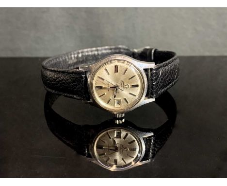 A ladies Omega stainless steel cased automatic wristwatch with calendar apperture, sweep seconds and 681 cal. movement, numbe