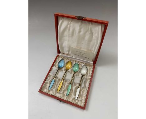 A set of four Danish Frigast enamel spoons, casedCondition report: Near perfect condition. The box is faded