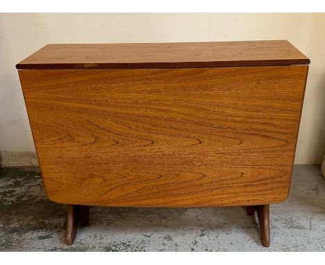 A light oak Mid Century gate leg dinning table 