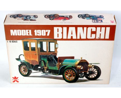Bandai 1.16 scale, 8065, 1907 Bianchi Laundelette inc opening doors, detailed engine, lift off engine cover & brass parts. 1s