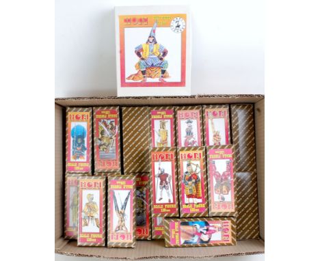 21 various boxed Hofi 120mm super scale resin figures to include Henry VIII Army Captain, XIV Century Robin Knight, Operation