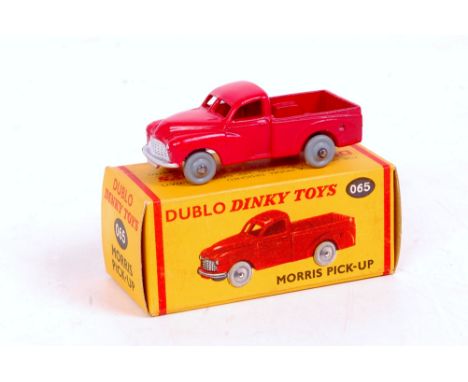Dublo Dinky, 065 Morris pick-up, red, grey smooth wheels (M,BNM)