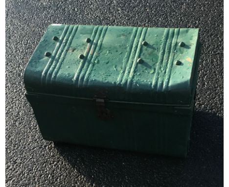 Metal green trunk 