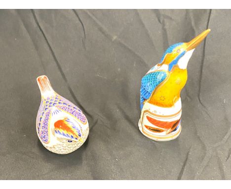 Royal Crown Derby Goldcrest paperweight gold stopper, Royal Worcester Kingfisher ornament, both in good overall condition 
