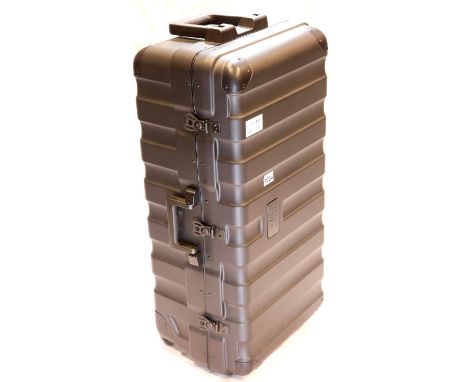 Hard case for DJI Matrice M200 series drone, with fitted interior. P&amp;P Group 3 (£25+VAT for the first lot and £5+VAT for 