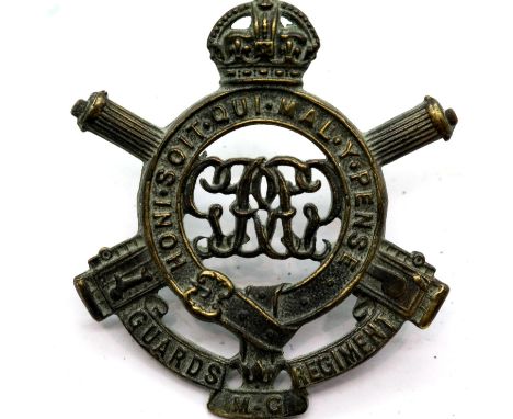 WWI Guards Machine Gun Regiment All Brass Cap Badge. P&amp;P Group 1 (£14+VAT for the first lot and £1+VAT for subsequent lot