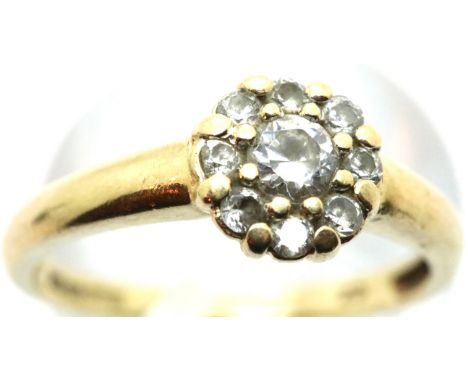 9ct gold cluster set ring, size O, 2.2g. P&amp;P Group 1 (£14+VAT for the first lot and £1+VAT for subsequent lots) 
