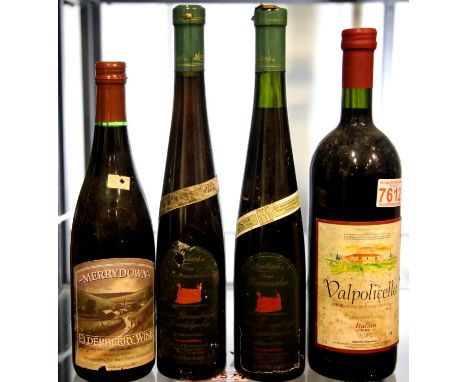 Four mixed wines. P&amp;P Group 3 (£25+VAT for the first lot and £5+VAT for subsequent lots) 