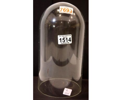 Vintage glass clock dome, undamaged, H: 28 cm, base D: 15 cm. Not available for in-house P&amp;P 