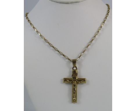 9ct gold 20 inch necklace with crucifix pendant, 4.8 grams.