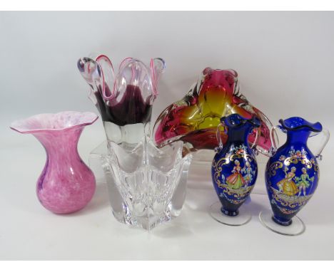 Mixed art glass lot including Chribska, Orrefors, Italian glass etc 