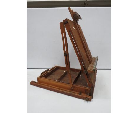 Vintage artist travel folding easle.