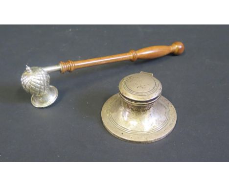 A Modern Silver Candle Snuffer, Birmingham 1989, B.S, 19cm long and capstan inkwell (Birmingham 1909, HCD) 