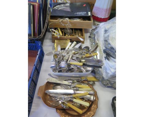 A Selection of Electroplated Silver Flatware and other oddments 