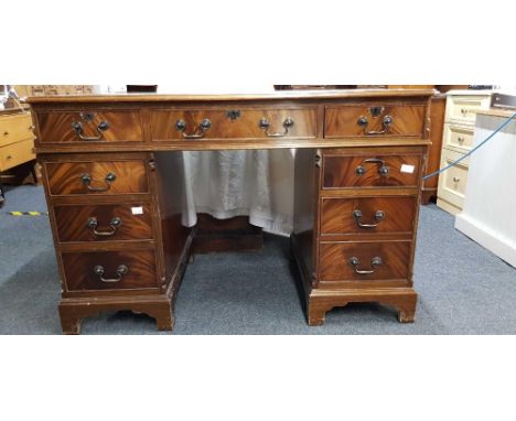 LEATHER TOP KNEEHOLE DESK WITH BUTTON BACK CHAIR
