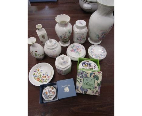 Aynsley 'little sweetheart' ceramics plus Royal Doulton and Wedgwood trinket pots etc