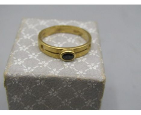 18ct gold ring with black stone size J 2.4gms