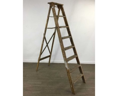PINE WORKMAN'S LADDER, collapsable