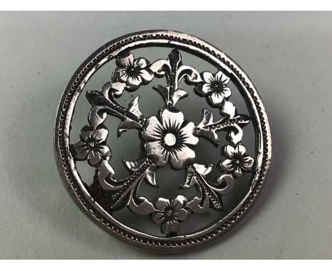 GROUP OF BUTTONS, including silver Art Nouveau examples