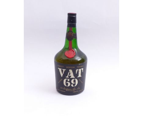 Eine Flasche Scotch Whisky Vat 69, 1,5 Liter (?) (upper mid shoulder). - Siegel mit Abplatzung.
