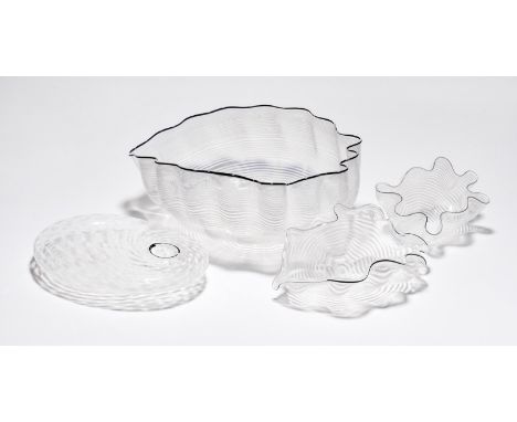 Chihuly, Dale Vierteiliges Schalenobjekt "White Seaform" (Tacoma/Washington 1941 geb.) Frei geblasenes und geformtes, farblos
