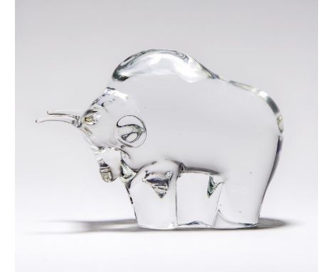 Glasskulptur "Büffel" Murano, um 1975/80 Vollplastische Stierfigur aus farblosem Glas in der Art von Livio Seguso. 12 x 16,5 
