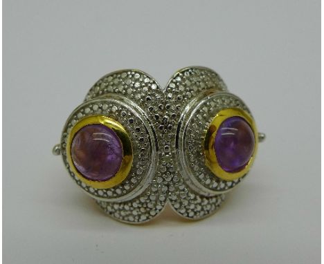 An amethyst and diamond ring, P