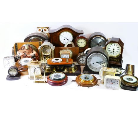 A collection of early 20th century and later mantel clocks and barometers, to include mahogany cased manual wind examples, Sm