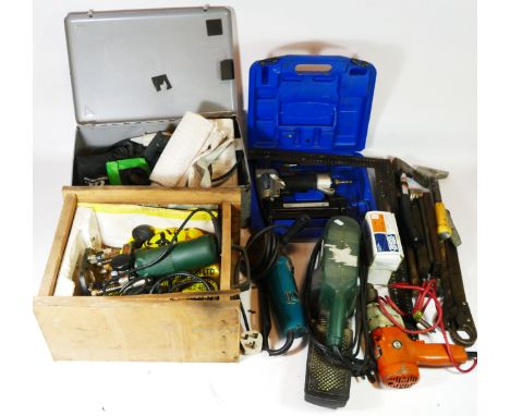 A collection of power tools and hand tools to include a Bosch sander, a grinder, a Elu planer, a Makita disc grinder, a Bosch