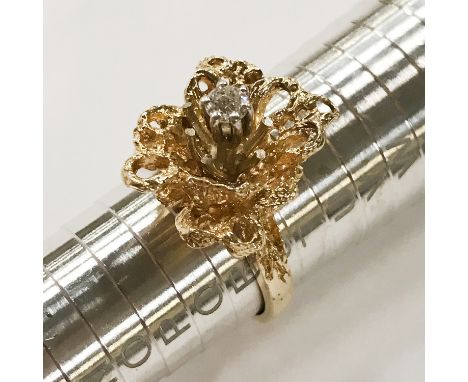 14CT YELLOW GOLD DIAMOND FLOWER RING - SIZE Q-R - BOXED