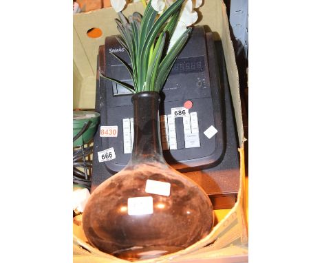 Modern electric cash register with till drawer (no power cable) a lamp and a vase. Not available for in-house P&amp;P 