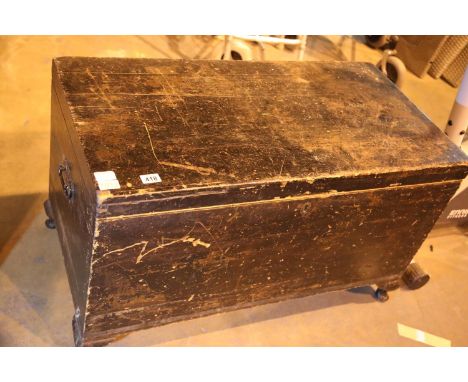 Vintage lidded pitch pine carpenter tool chest. Not available for in-house P&amp;P 