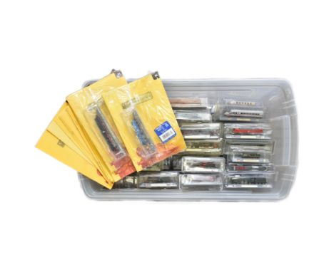 Model Railway - a LARGE collection of Del Prado N gauge model railway static locomotive engine with accompanying reference ma