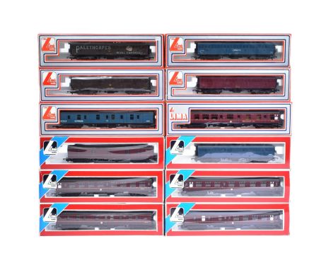 Model Railway - a collection of x12 vintage Lima OO gauge coaches and carriages, to include: No. 305342W MkI full brake coach