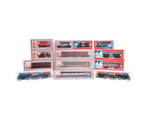 Model Railway - a collection of x13 vintage Lima OO gauge rolling stock and locomotive. To include: No. 205144 MWG 'Express P