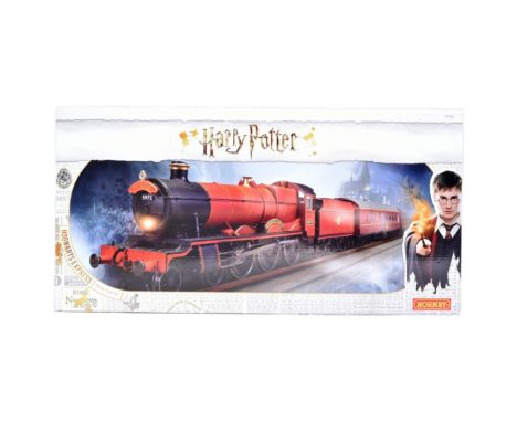 Model Railway - a vintage Hornby OO gauge Hogwarts Express electric train set, R1234. Comprising of; a Hogwarts Castle locomo