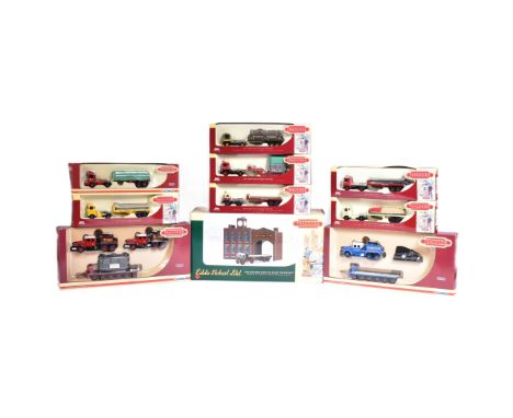 Diecast - a collection of x10 Lledo and Corgi 1/76 scale / OO gauge trackside diecast models to include; ES1002 2 Piece Tin P