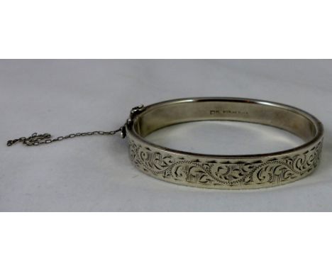 Hallmarked silver bangle, Birmingham 1960.
