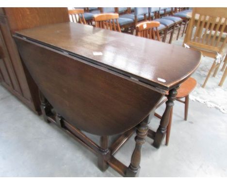 An oak gate leg table