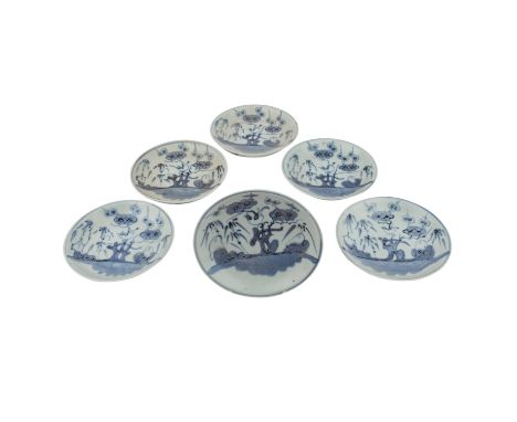   6 Teller. TEK SING TREASURES/CHINA, vor 1822.   jeweils mit leicht gebauchter Wandung, zum Mündungsrand hin leicht ausschwi