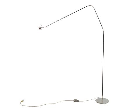   RELCO "Stehlampe"   Stehlampe von Relco mit höhenverstellbarer und schwenkbarer Lampen, horizontal 360° ausrichtbar, Lichtd