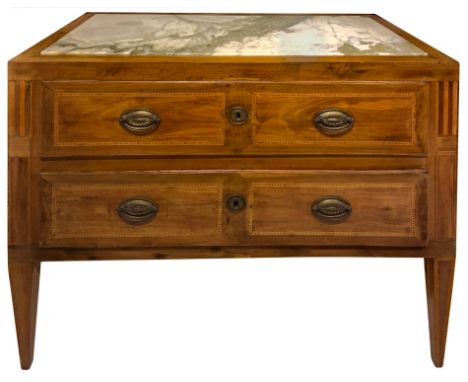 Drawers, Sicily, eighteenth / nineteenth century. In walnut wood, light wood moldings (boxwood), 2 drawers. Marble top grosse