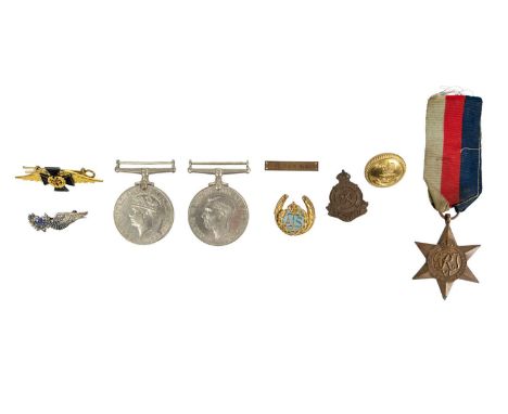 RAF WW2 Air-gunner's and Chaplain's badges etc. A silver RAF Air Gunner's silver badge, an RAF WW2 Chaplain's collar insignia